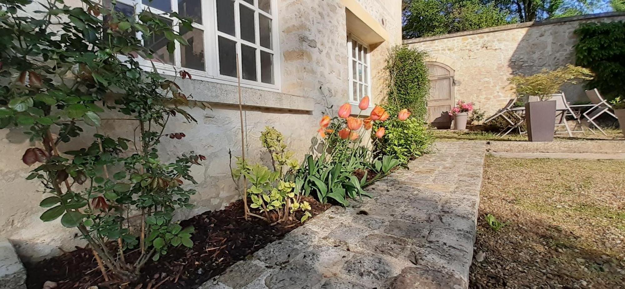 La Tour De Flandre Apartment Rousseloy Exterior photo