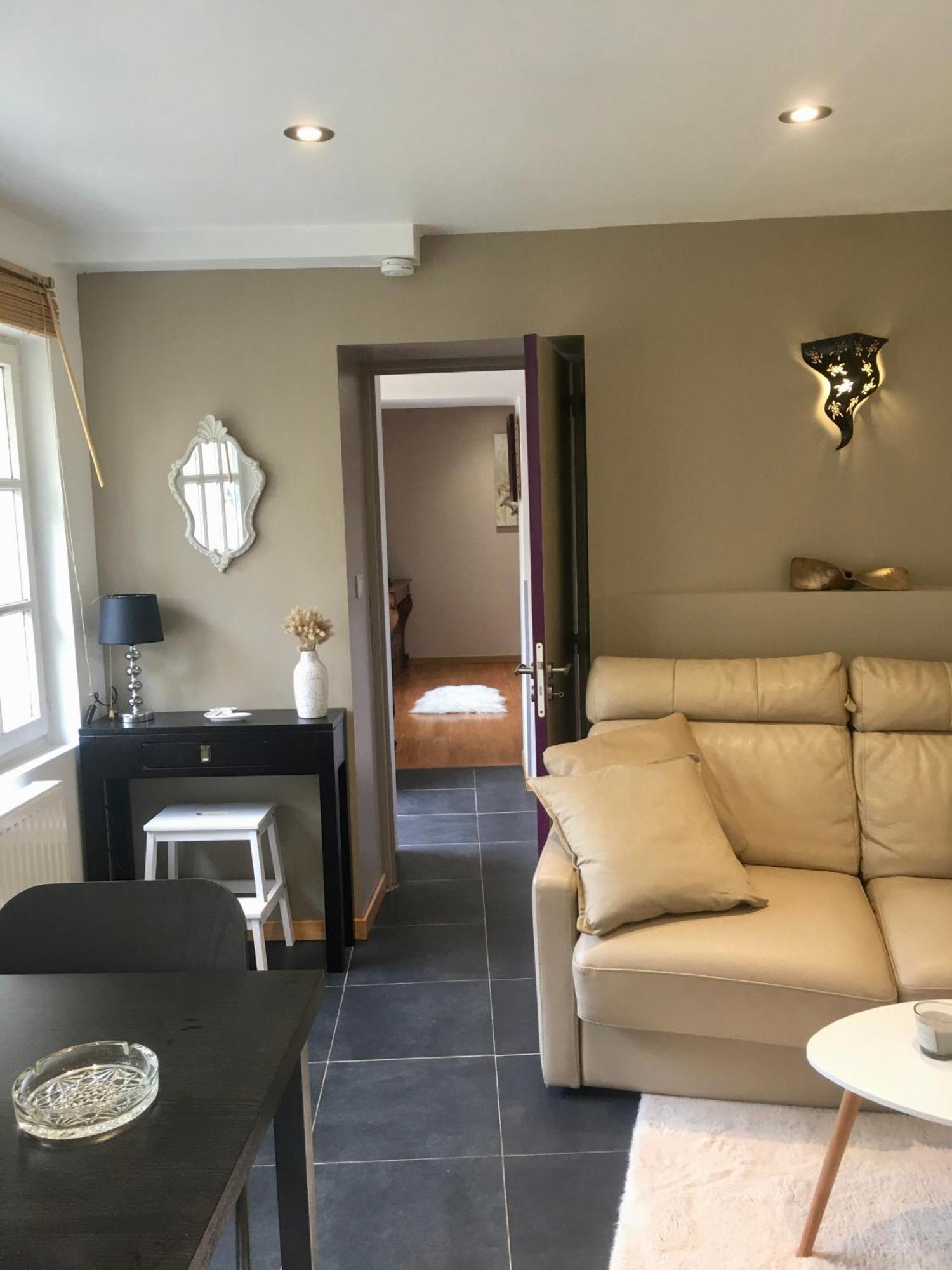 La Tour De Flandre Apartment Rousseloy Room photo