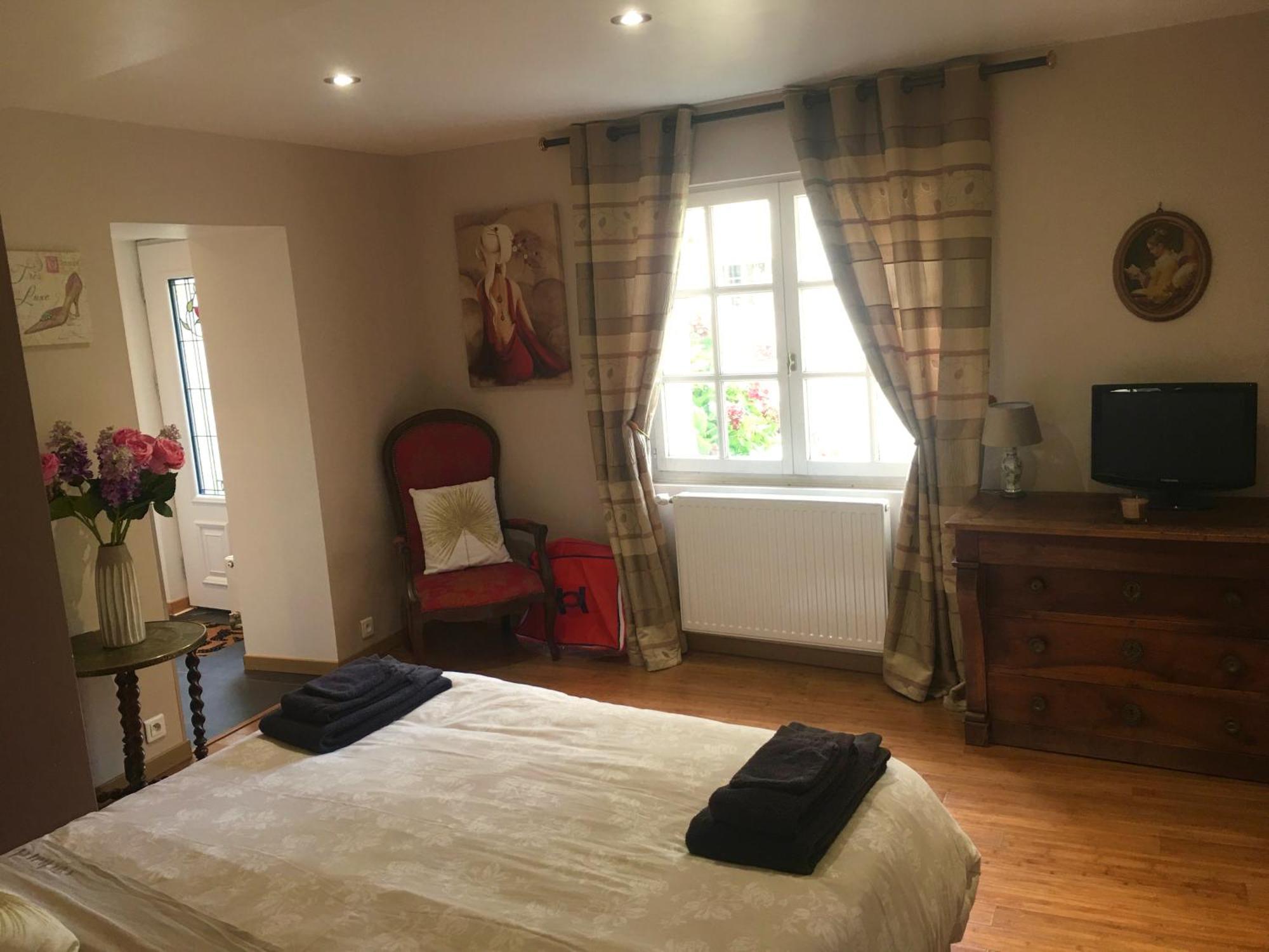 La Tour De Flandre Apartment Rousseloy Room photo